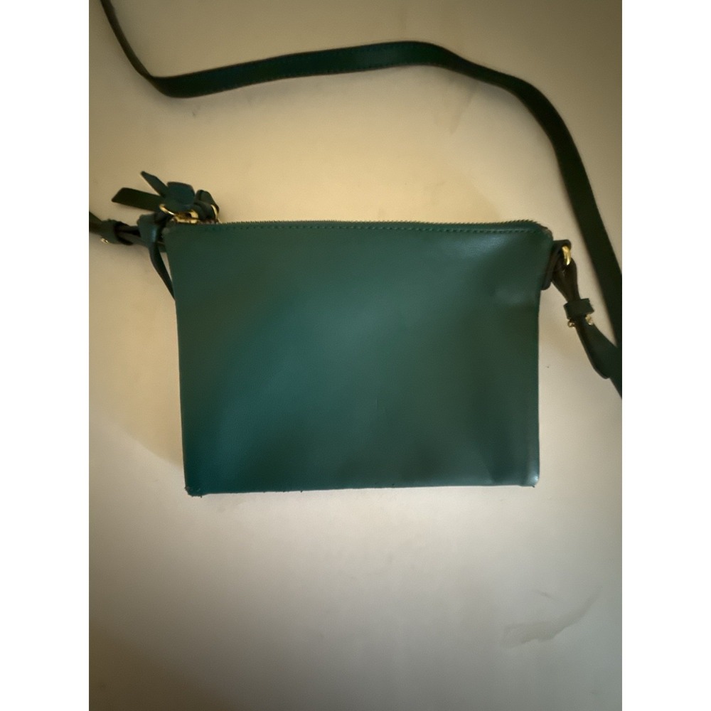 Adorable Leather Kelly Green Crossbody Purse W/2 Zippers